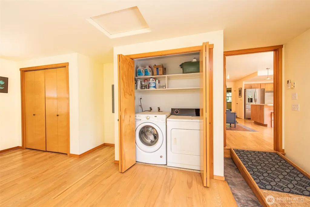 477 Glass Road Port Angeles WA 98362
