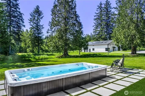 8551 250th Avenue NE Redmond WA 98053