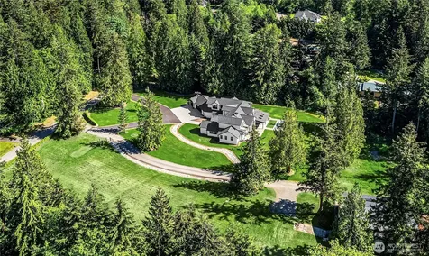 8551 250th Avenue NE Redmond WA 98053