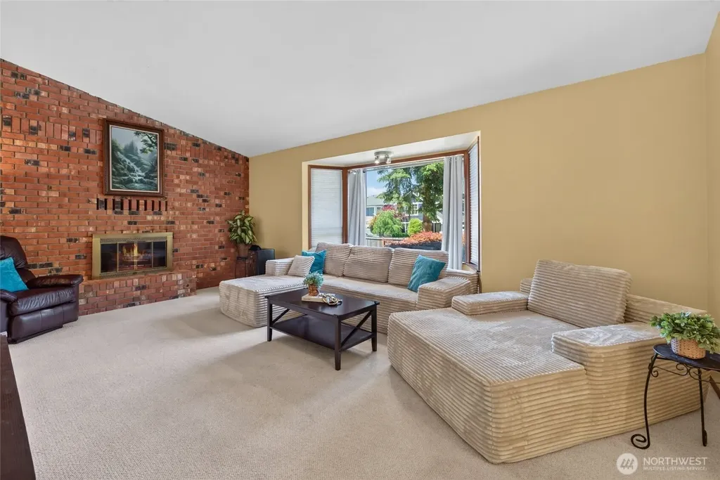 5000 NE 6th Street Renton WA 98059