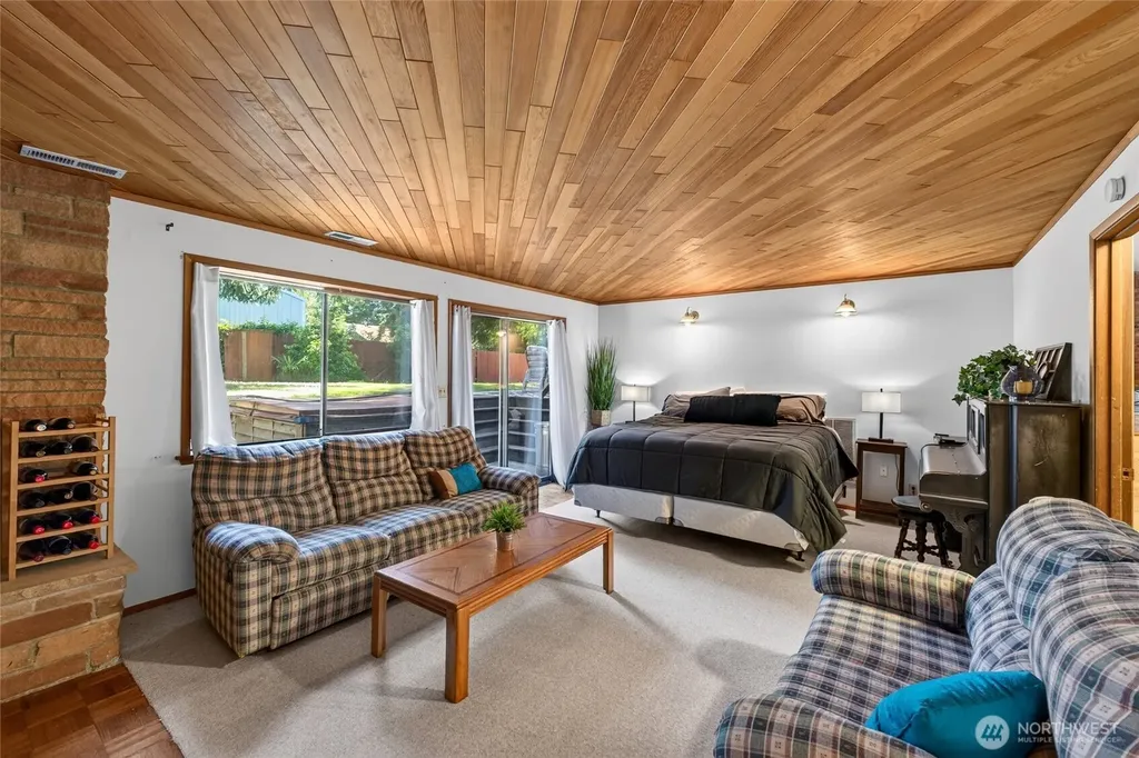 5000 NE 6th Street Renton WA 98059
