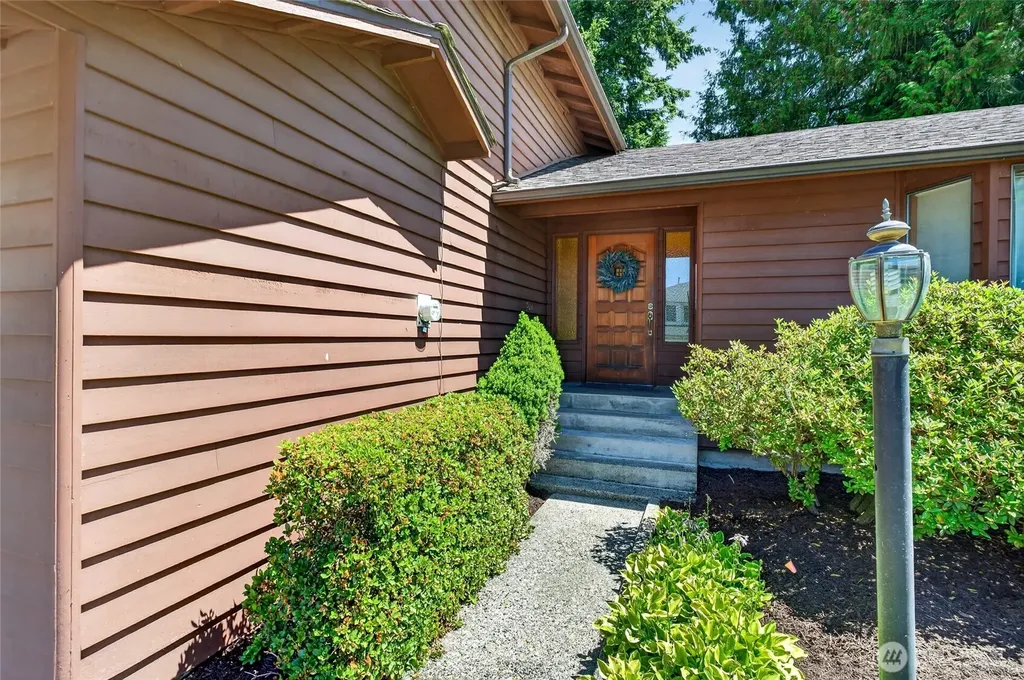 5000 NE 6th Street Renton WA 98059