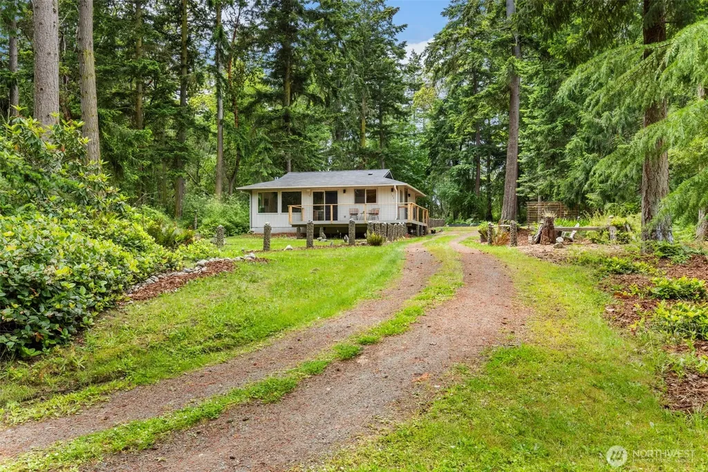 193 Plute Road Nordland WA 98358