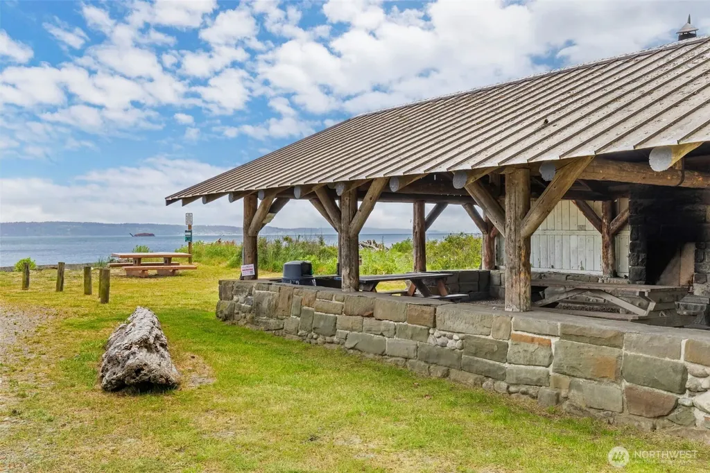 193 Plute Road Nordland WA 98358
