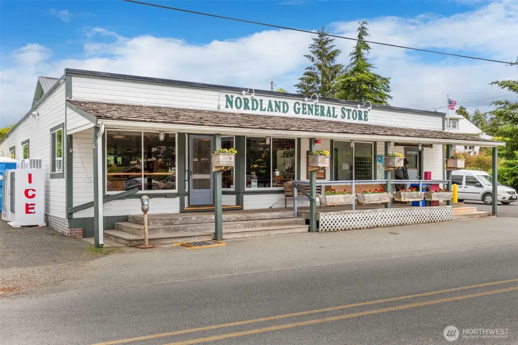 193 Plute Road Nordland WA 98358