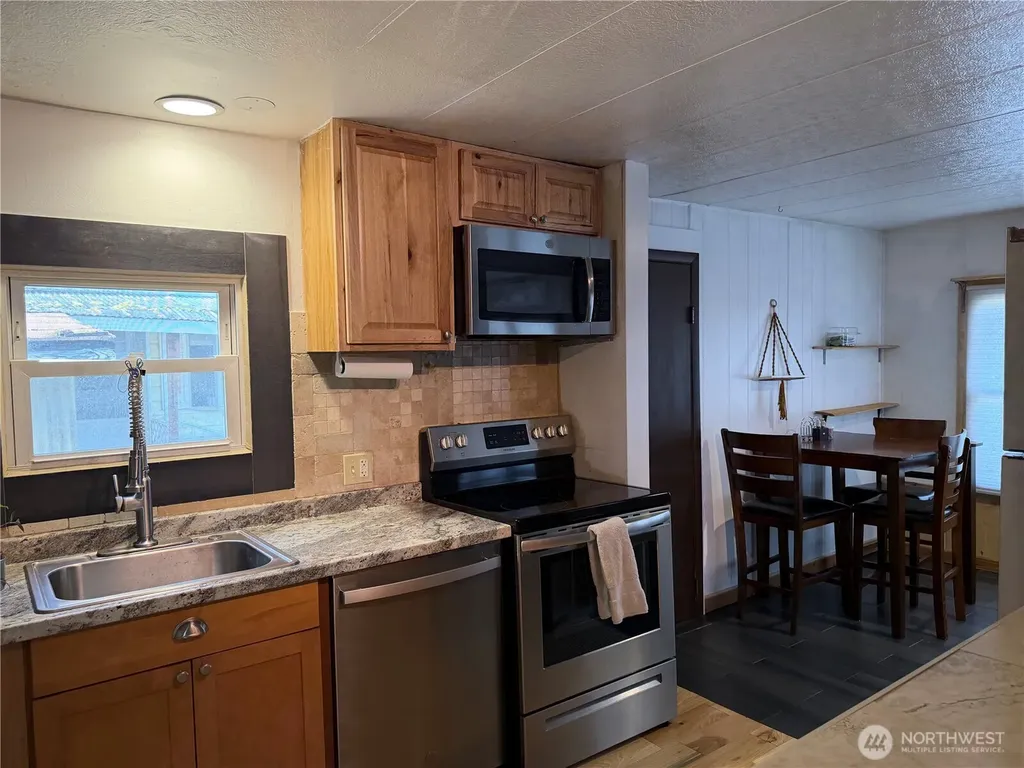 1700 E Shelton Springs Road Shelton WA 98584