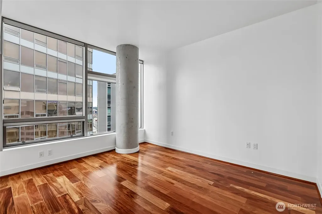 2033 2nd Avenue Seattle WA 98121