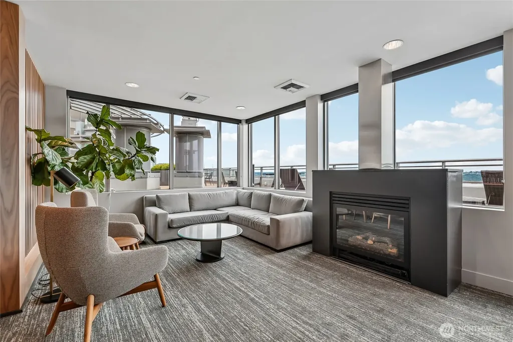 2033 2nd Avenue Seattle WA 98121
