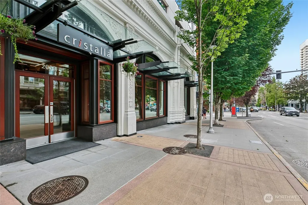 2033 2nd Avenue Seattle WA 98121
