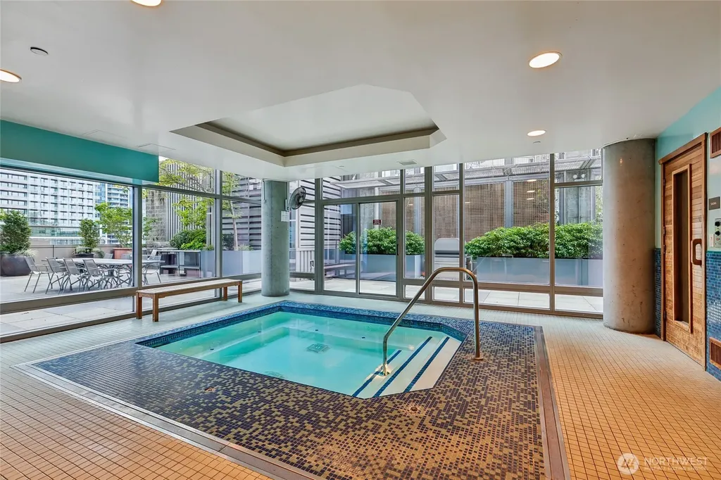 2033 2nd Avenue Seattle WA 98121