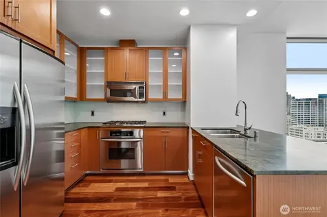 2033 2nd Avenue Seattle WA 98121