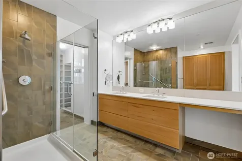 2033 2nd Avenue Seattle WA 98121