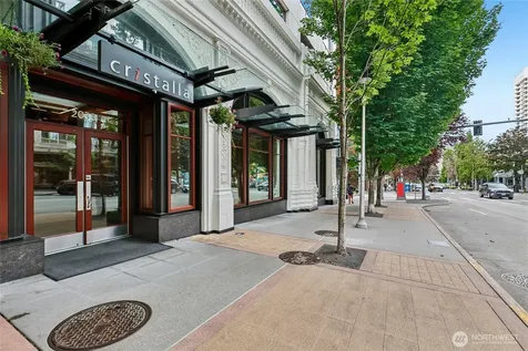 2033 2nd Avenue Seattle WA 98121