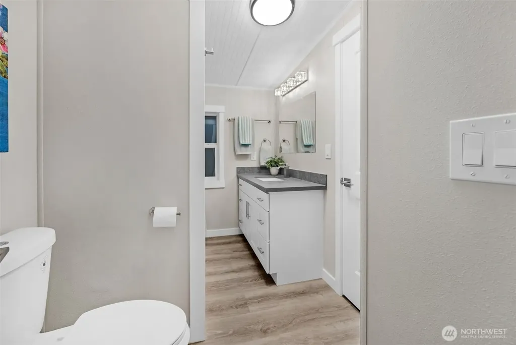 931 236th Place SW Bothell WA 98021