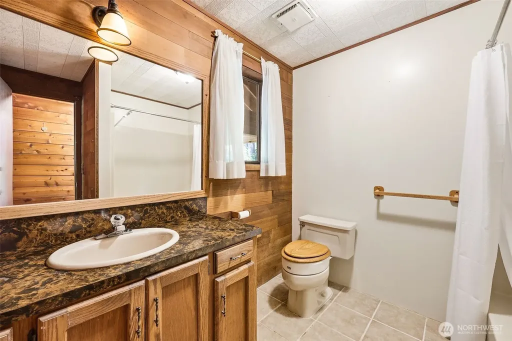 910 E Saint Andrews Drive Shelton WA 98584