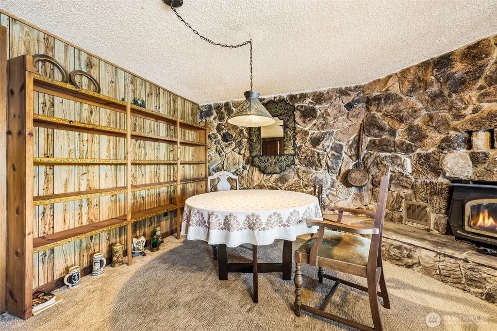 910 E Saint Andrews Drive Shelton WA 98584