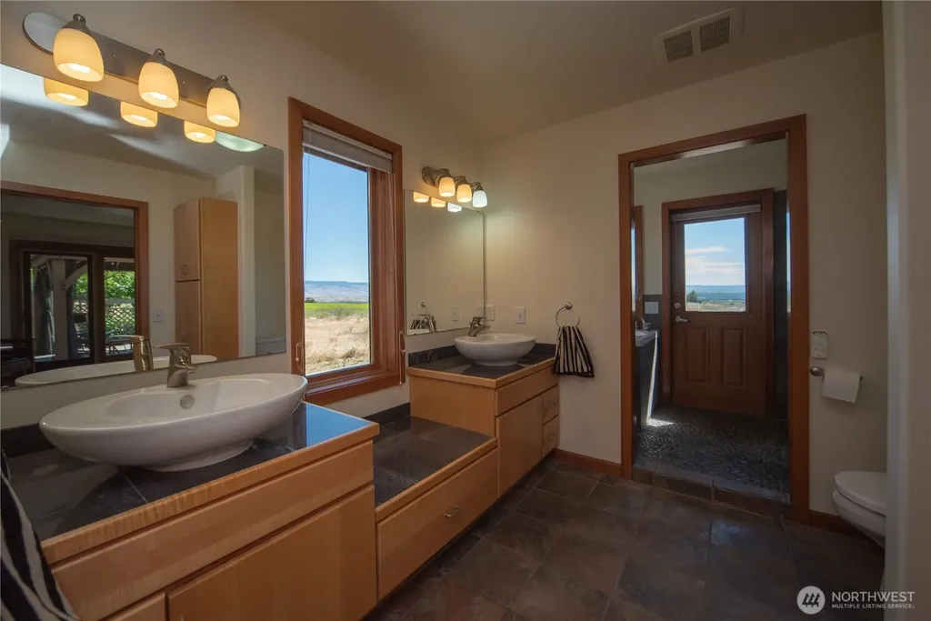 4405 Cove Road Ellensburg WA 98926