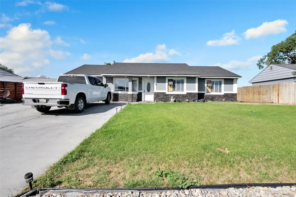 1101 Arnold Drive Moses Lake WA 98837