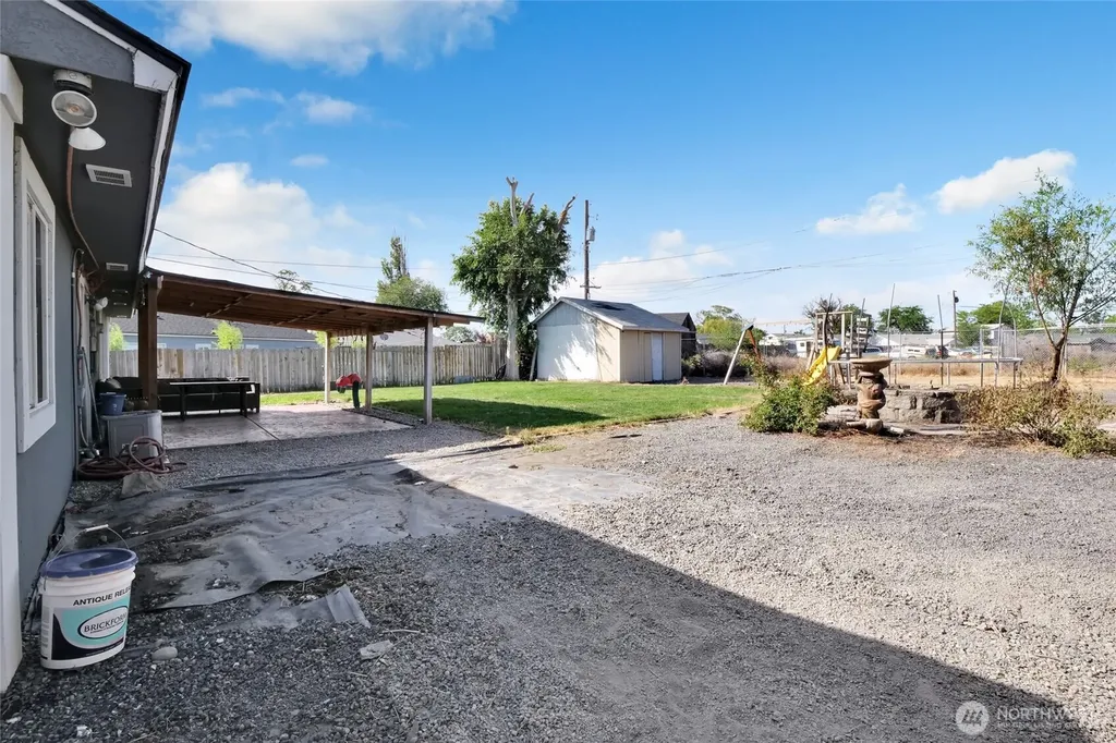 1101 Arnold Drive Moses Lake WA 98837