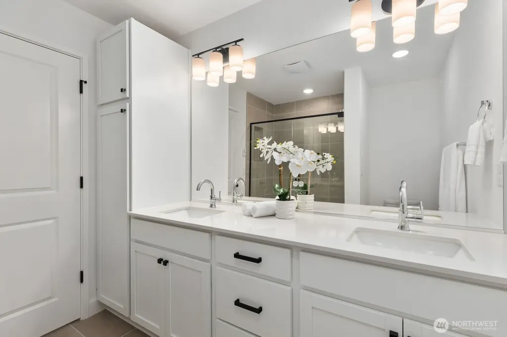 1177 Shoreline Way SE North Bend WA 98045