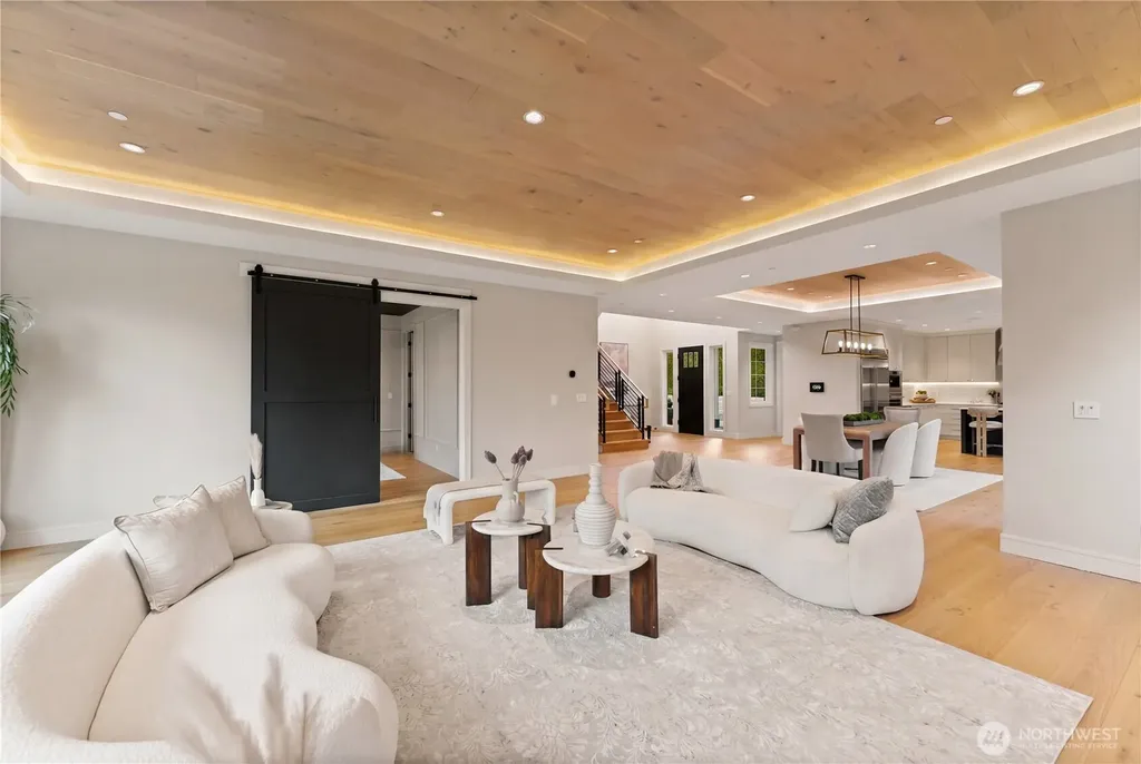 12811 SE 44th Place Bellevue WA 98006