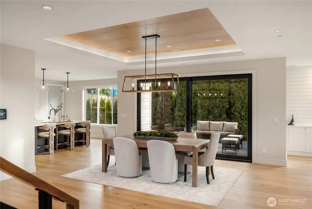 12811 SE 44th Place Bellevue WA 98006