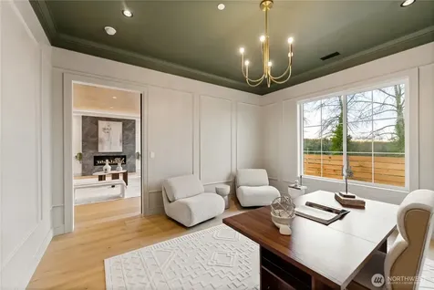 12811 SE 44th Place Bellevue WA 98006