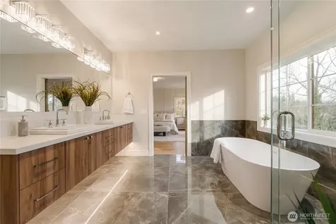 12811 SE 44th Place Bellevue WA 98006