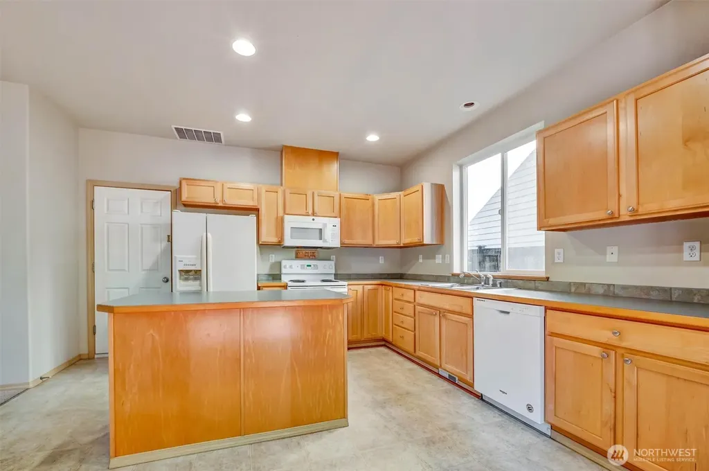 2426 Stafford Way Bothell WA 98012