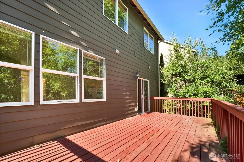 2426 Stafford Way Bothell WA 98012