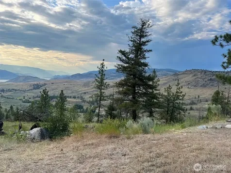 240 W Corral Drive Oroville WA 98844