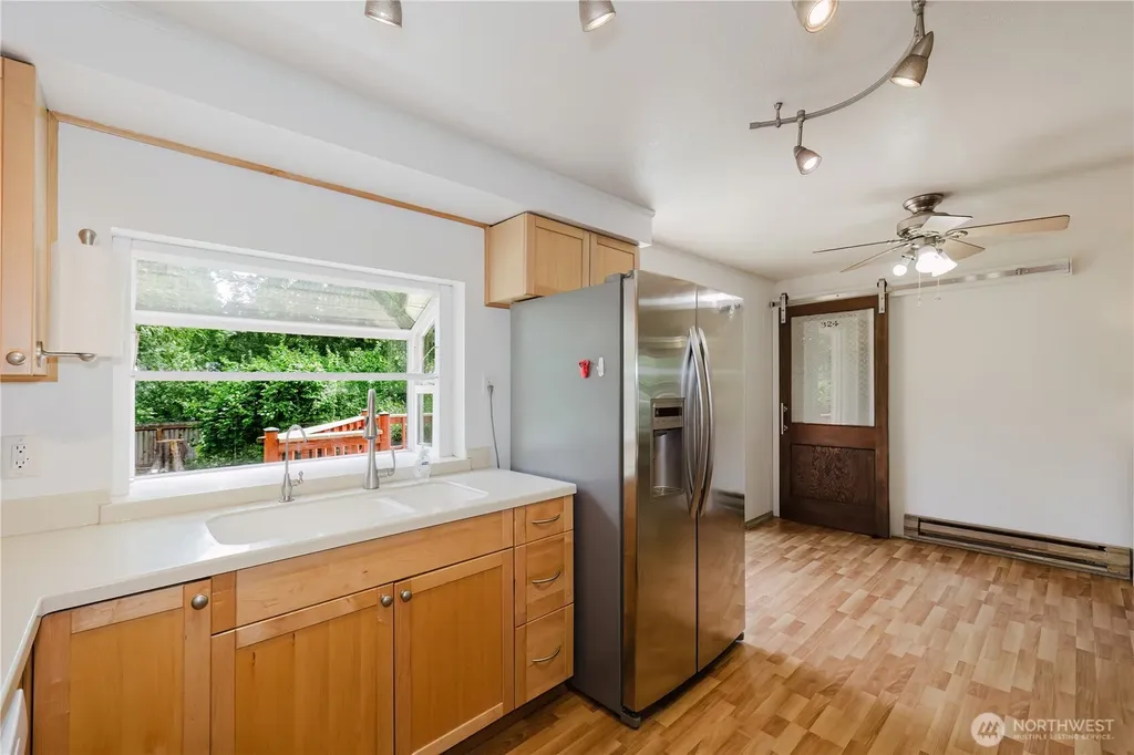 4014 Silver Lane NW Bremerton WA 98312