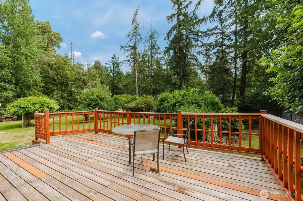 4014 Silver Lane NW Bremerton WA 98312