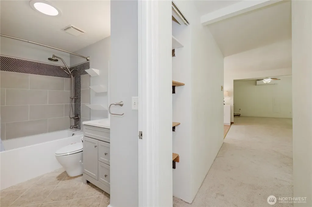 4014 Silver Lane NW Bremerton WA 98312