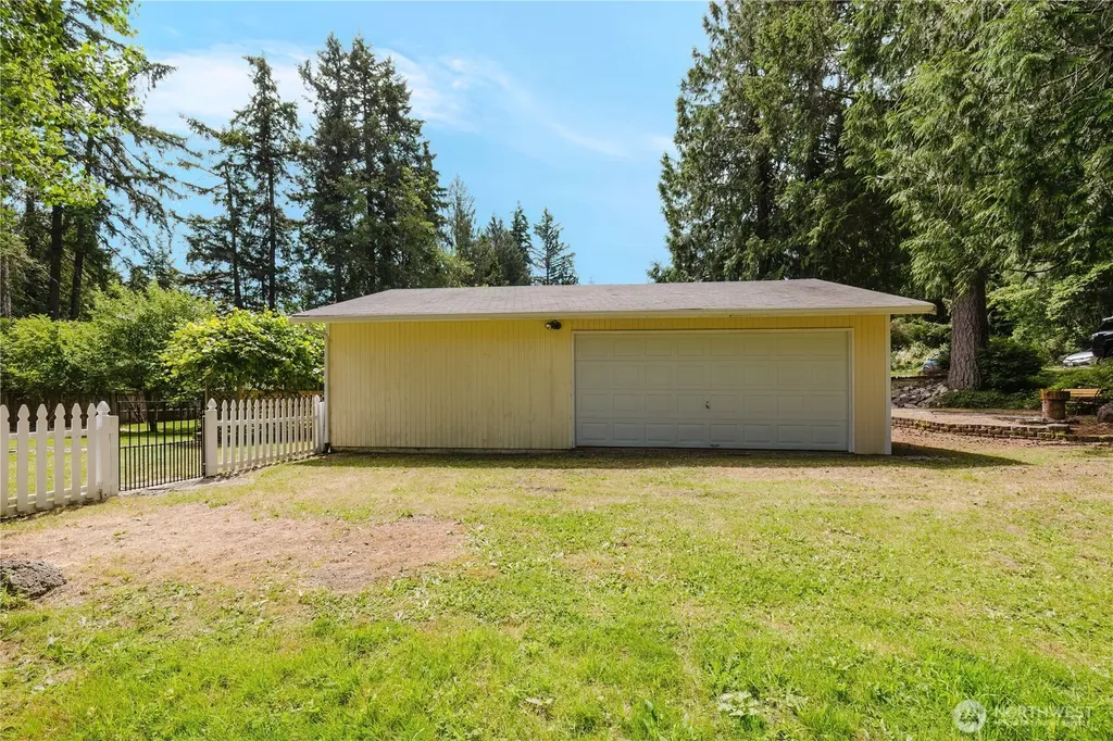 4014 Silver Lane NW Bremerton WA 98312