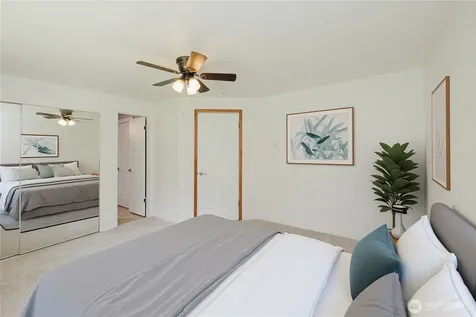 4014 Silver Lane NW Bremerton WA 98312