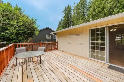 4014 Silver Lane NW Bremerton WA 98312