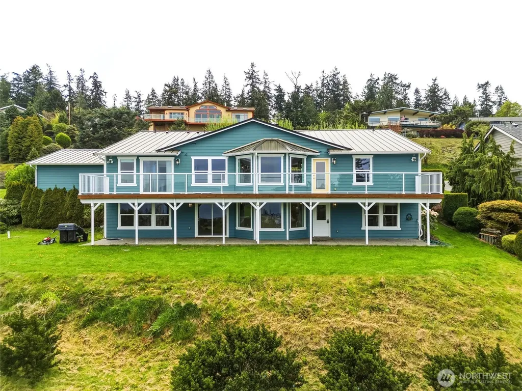 838 W Gladstone Drive Camano Island WA 98282