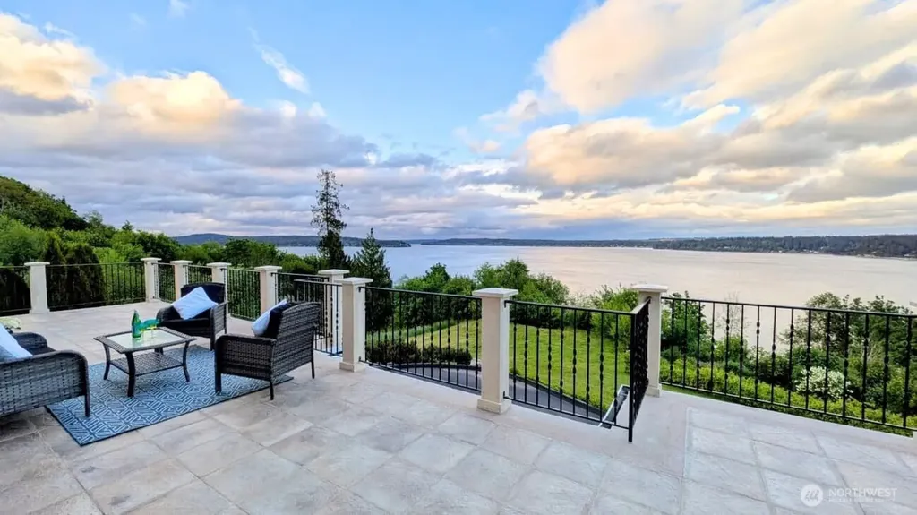 11182 Aquila Place NE Poulsbo WA 98370