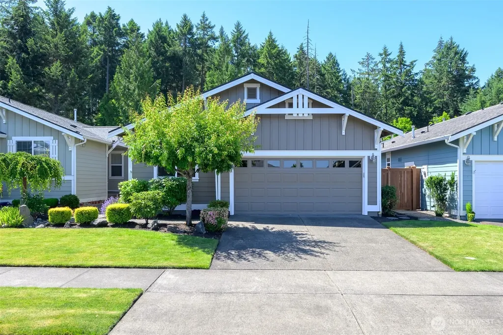 8313 Bainbridge Loop NE Lacey WA 98516