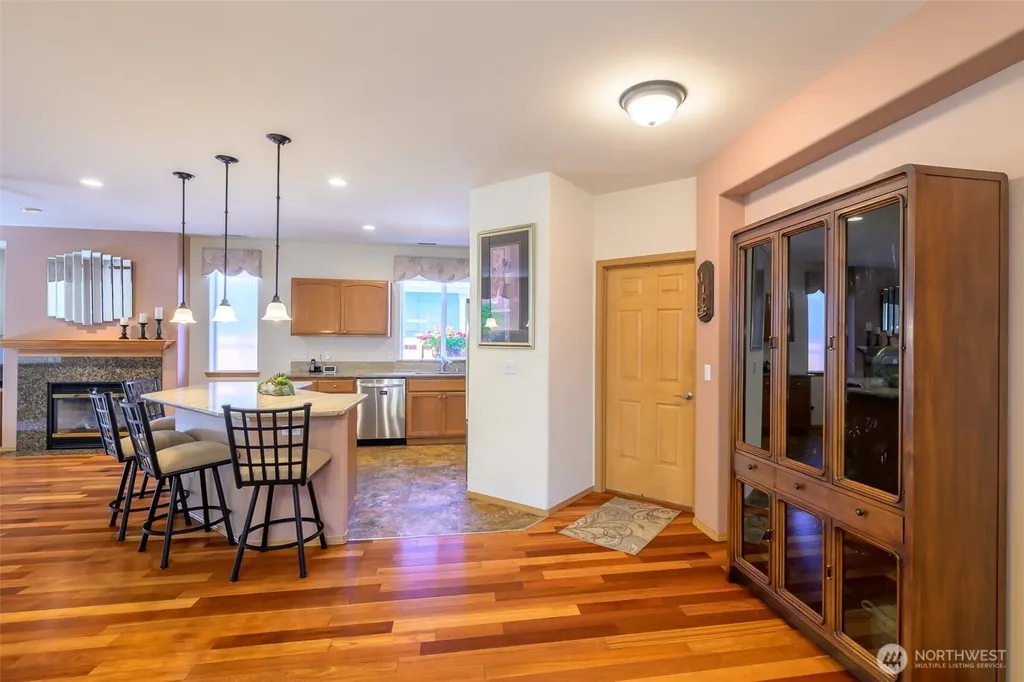 8313 Bainbridge Loop NE Lacey WA 98516