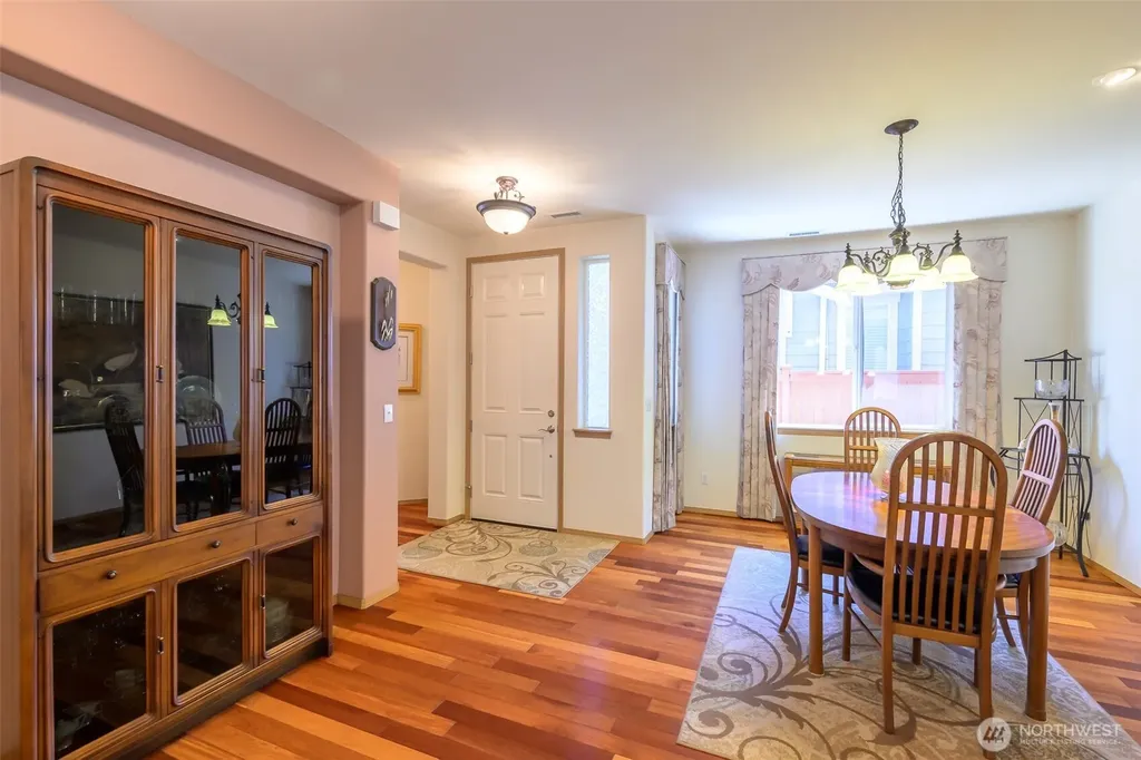 8313 Bainbridge Loop NE Lacey WA 98516