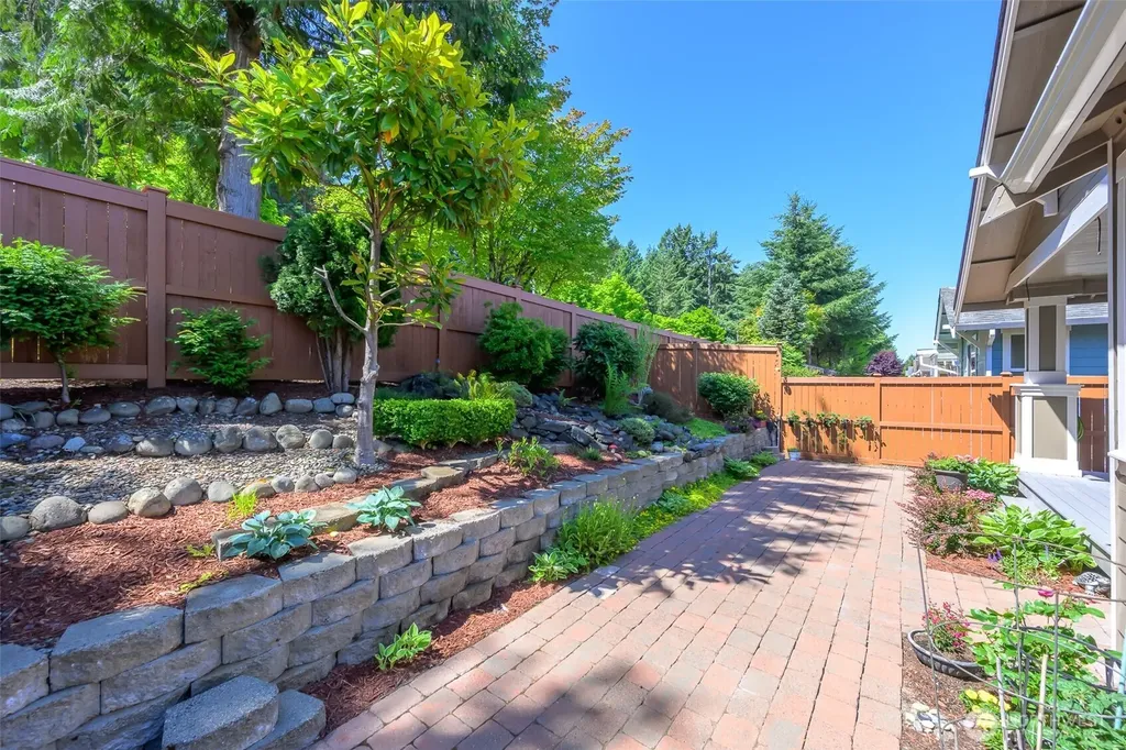 8313 Bainbridge Loop NE Lacey WA 98516