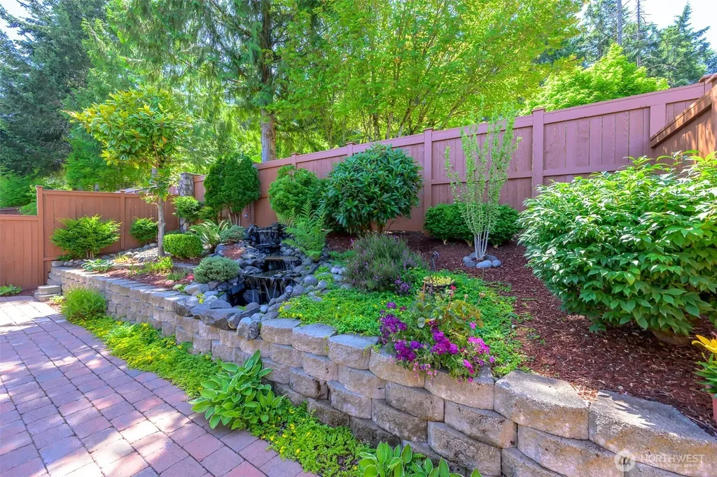 8313 Bainbridge Loop NE Lacey WA 98516