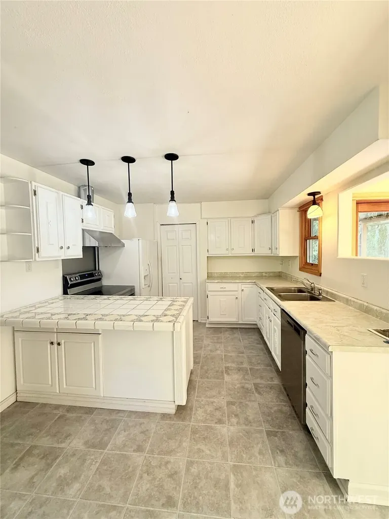 2050 James Avenue Okanogan WA 98840