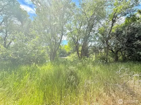 2050 James Avenue Okanogan WA 98840