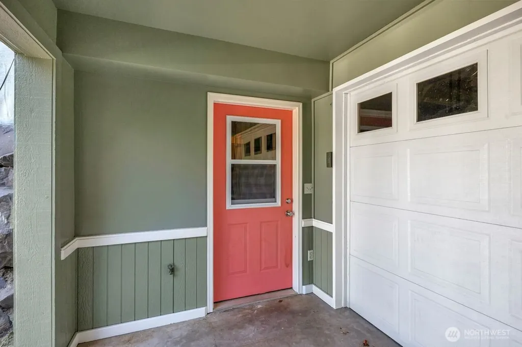 5508 31st Avenue NE Seattle WA 98105