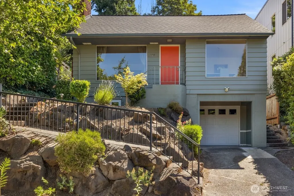 5508 31st Avenue NE Seattle WA 98105