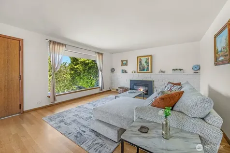 5508 31st Avenue NE Seattle WA 98105