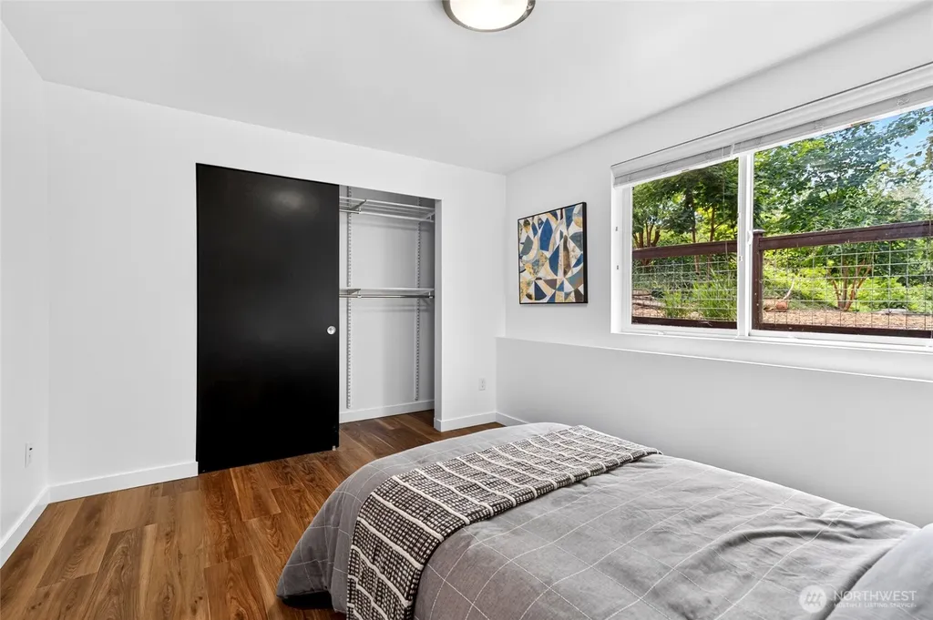 2122 NE 89th Street Seattle WA 98115